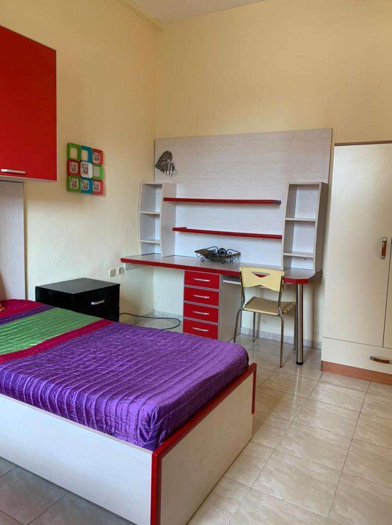  Jepet apartament per shitje  